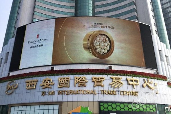 伊麗莎白雅頓廣告投放案例