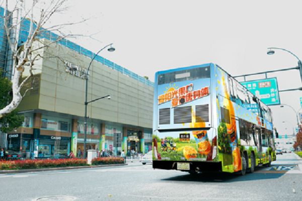 杭州雙層公交車(chē)身廣告投放案例