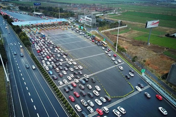 高速公路堵車(chē)