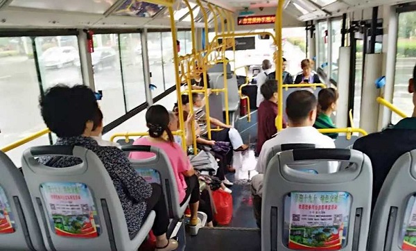 公交車(chē)椅背廣告