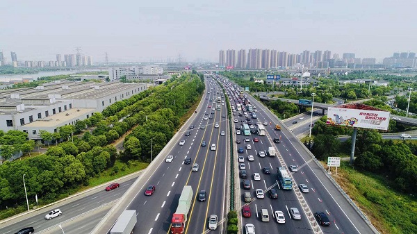 高速公路廣告牌