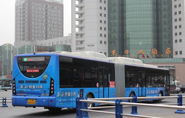 綿陽(yáng)公交車(chē)身廣告