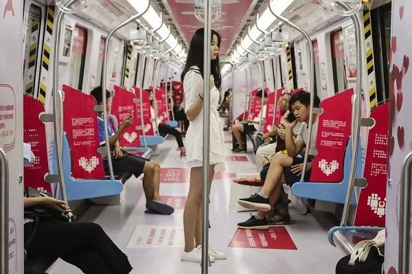 地鐵車(chē)廂場(chǎng)景化營(yíng)銷(xiāo)