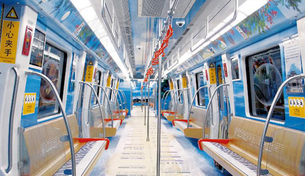 廈門(mén)地鐵車(chē)廂廣告